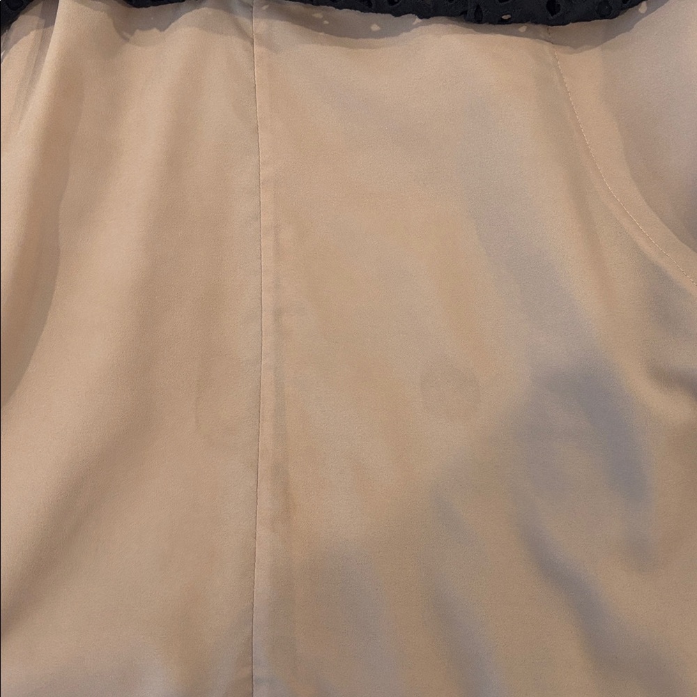 BCBGMaxAzria Dasha Black Eyelet Lace Fit & Flare Dress Short Sleeve Pockets Sz 4 - Picture 9 of 9